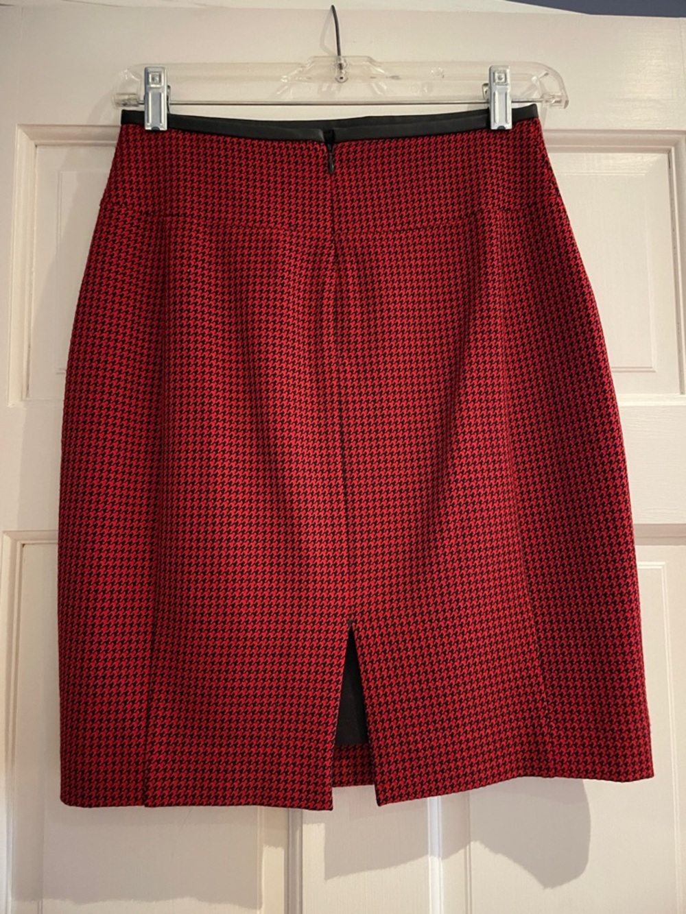 Express Red and Black Houndstooth Pencil Skirt